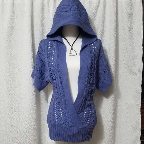🎋BCBG Cable Knit Hoodie Sweater - Picture 3 of 13